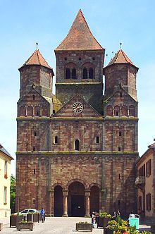 http://upload.wikimedia.org/wikipedia/commons/thumb/d/df/%C3%89glise_de_Marmoutier_croped.JPG/220px-%C3%89glise_de_Marmoutier_croped.JPG